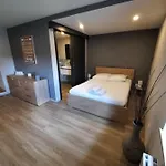 Chez Thomas Et John Frühstückspension 4*