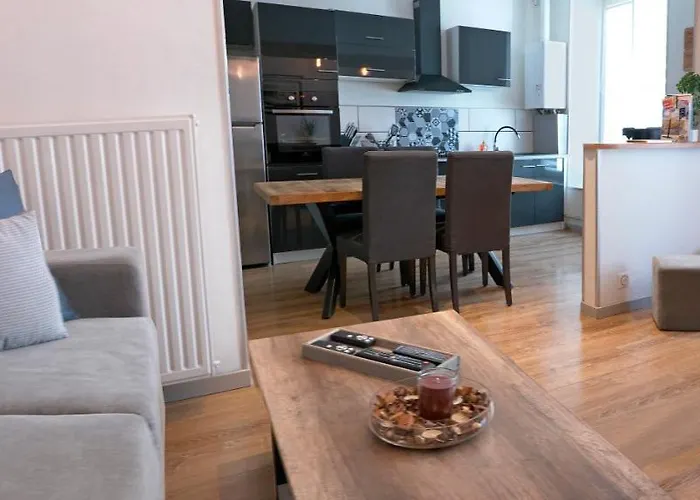 Chez Thomas Et John Bed & Breakfast 4*