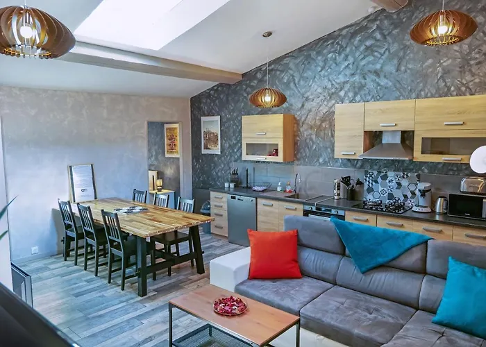 Chez Thomas Et John Bed & Breakfast 4*