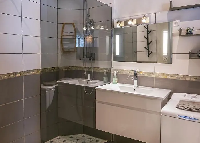 Bed & Breakfast Chez Thomas Et John 4*