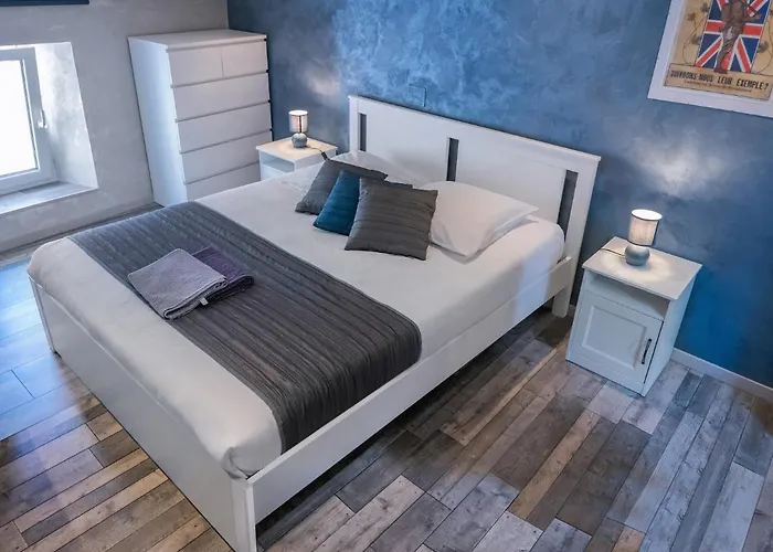 Chez Thomas Et John Bed & Breakfast